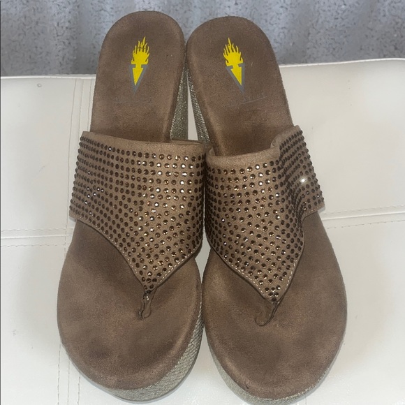 Volatile Majestic Wedge Sandals - Picture 2 of 6